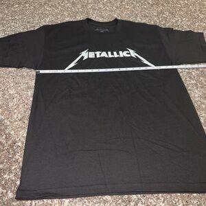 Men’s Metallica T shirt
